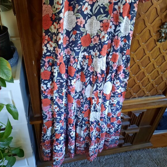 V Neck Tie-Waist Floral Bohemian Maxi Dress Flowy Ruffle w/Slit NWT! - Size S - Picture 11 of 16